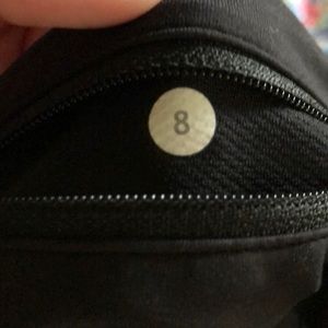 Short Lululemon black shorts